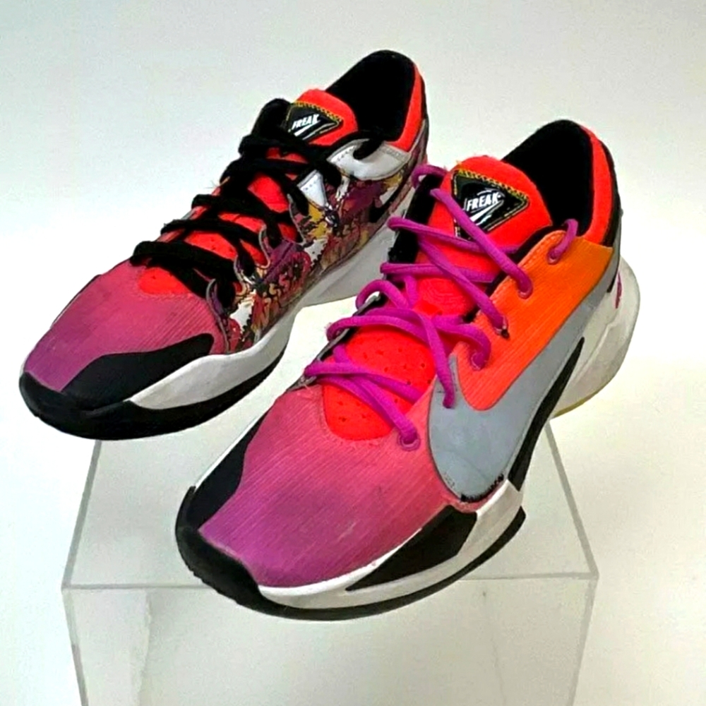 Nike Zoom Freak 2 Multicolor Sneakers Tennis Shoes Pink Red- Men Size 9.5 or W11